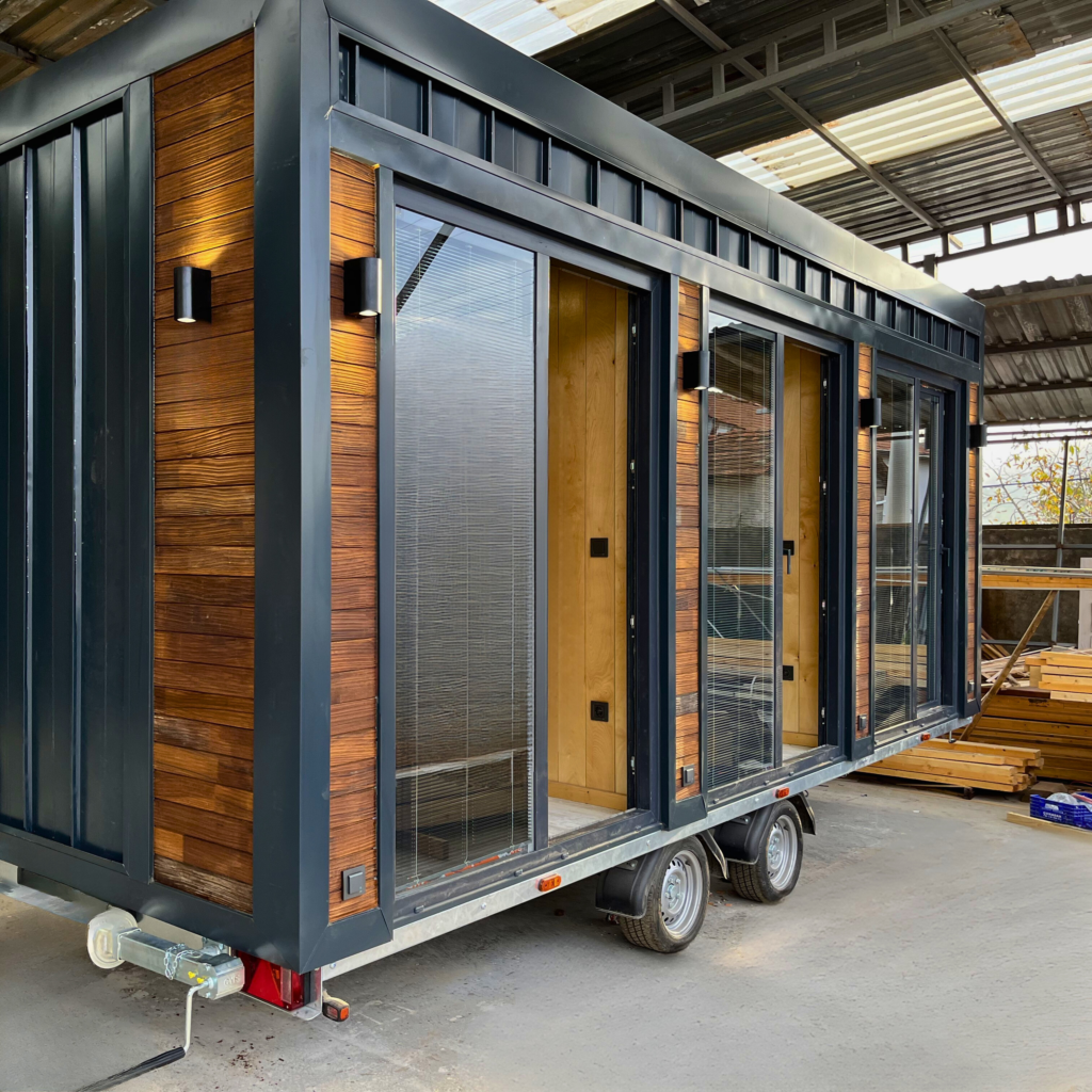 Üretim, Bilgilendirme ve Teslimat